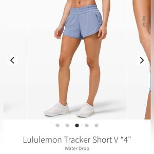Lululemon Tracker Short V *4" in Water Drop | Size 8